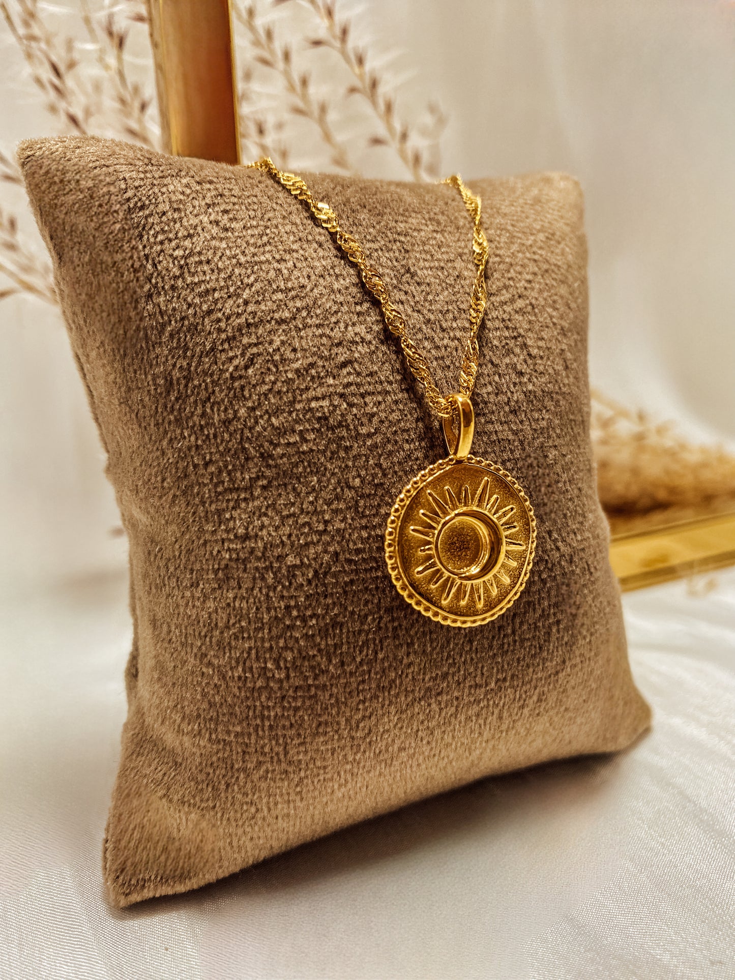 Kette Solenne