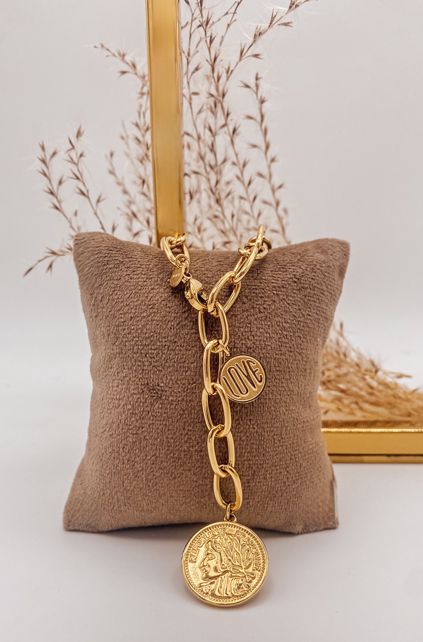 Luxe Medallion Necklace